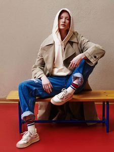 Zapatillas Deportivas Retro de Gamuza de Caña Baja para Hombre y Mujer, Modelo Medalist Action Trainer - Product Image 6