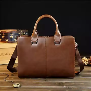 Maletín Ejecutivo Profesional de Cuero Genuino Diseñado con Cuero 100% Puro, con Diseño Espacioso y Transporte Cómodo - Product Image 5