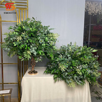 Décoration de mariage SMOOTH : Centre de table tropical réaliste en palmier vert pour fleuriste