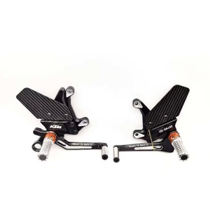 Reposapiés de Motocicleta de Aluminio CNC + Fibra de Carbono, Negros, de Alta Calidad, para 1290 Super Duke R, Modificación/Actualización - Product Image 1