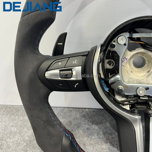 <span class=keywords><strong>Volant</strong></span> de voiture en forme de D avec plumes pour BMW X1 X5 E70 E71 E89 E81 E82 E87 E88 E90 E91 E92 E93 E84 M-Sport – Vente directe usine - Product Image 5