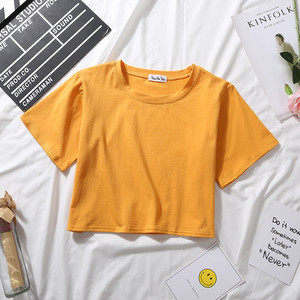 T-shirt corta estiva da donna bianca a tinta unita, con ombelico scoperto, vestibilità ampia - Product Image 3