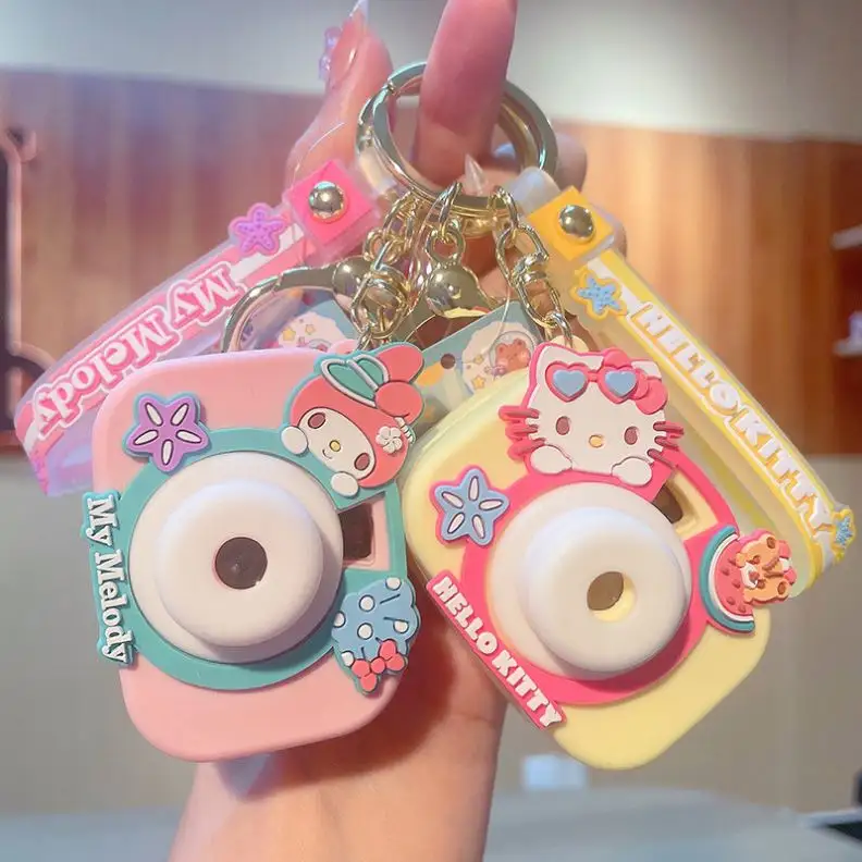 Porte-clés mignon Kuromi projection camera Sanrio pour femmes, pendentif de sac, porte-clés