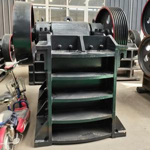 Trituradora de Mandíbulas Pequeña Usada, Trituradora de Mandíbulas PE250A400 de Segunda Mano con Máquina de Cribado en Venta - Product Image 1