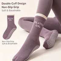 Chaussettes de Pilates de luxe personnalisées à double couche avec boucle, broderie de marque sur le dessous, tricot doux et moelleux, antidérapantes pour entraînement au Reformer