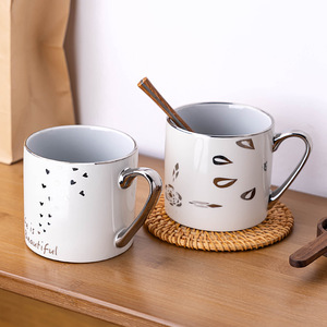 แก้วเซรามิกสไตล์ญี่ปุ่นลายดอกไม้ขอบเงิน สำหรับกาแฟ ชา หรือเป็นของขวัญ - Product Image 2