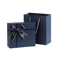 Kit d'emballage cadeau personnalisable avec logo, papier d'art laminé mat, boîte à couvercle rigide et ruban décoratif