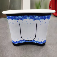 Tables gonflables personnalisées imprimées avec chambre à air scellée en TPU pour salons professionnels ou événements commerciaux éphémères