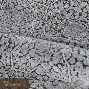 Tapis de salon LandScopeTech, style minimaliste italien, motif géométrique floral gris, doux, agréable pour la peau, anti-salissure - Product Image 2