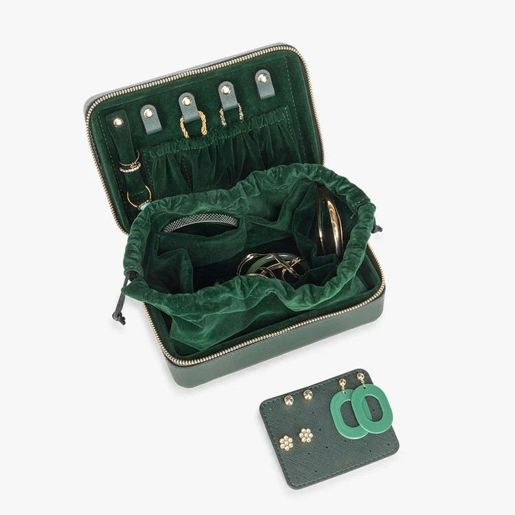 สีเขียว