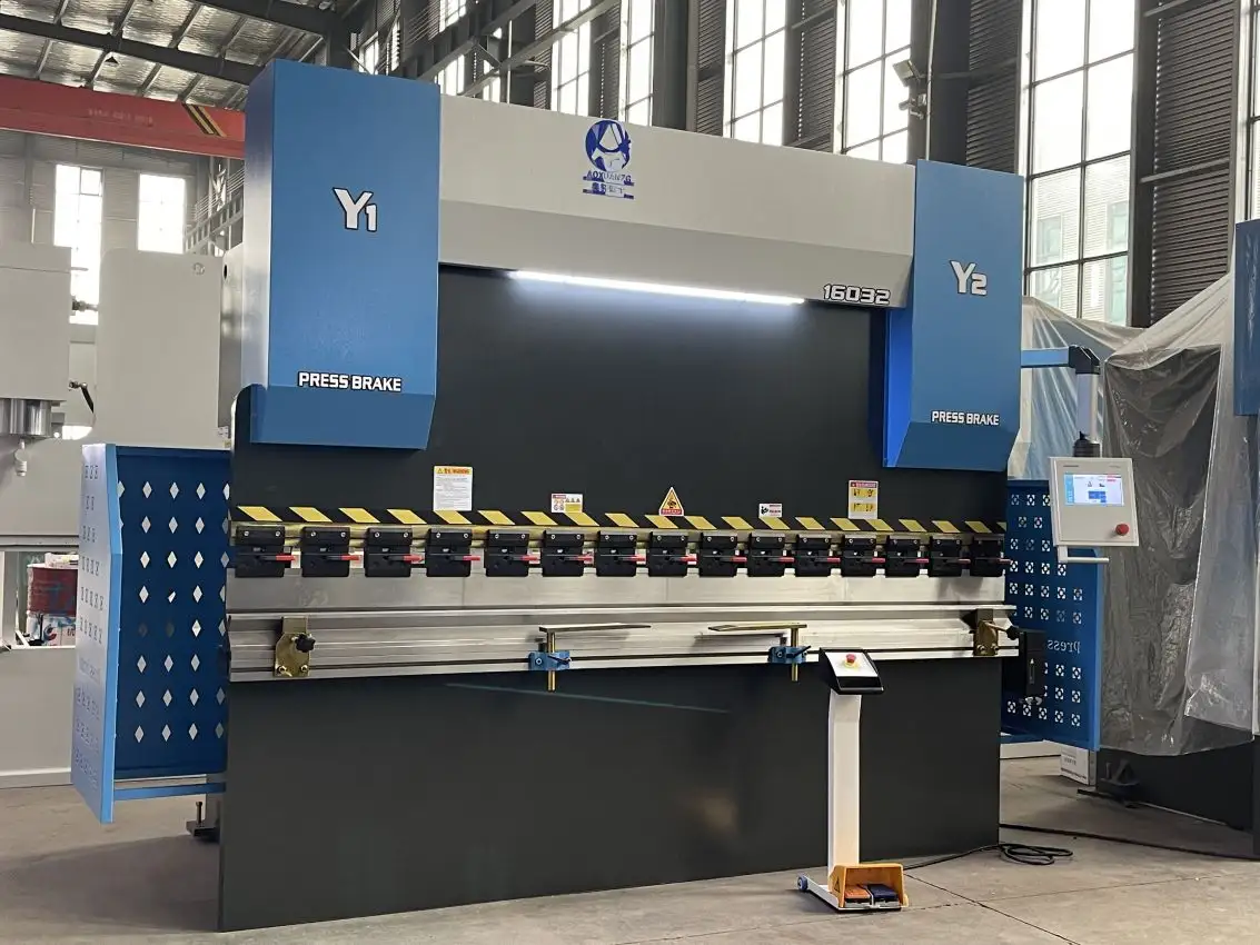 Ship to Russia WC67K-80T3200MM NC hydraulic press brake with TP10S controller carbon steel stainless steel bending