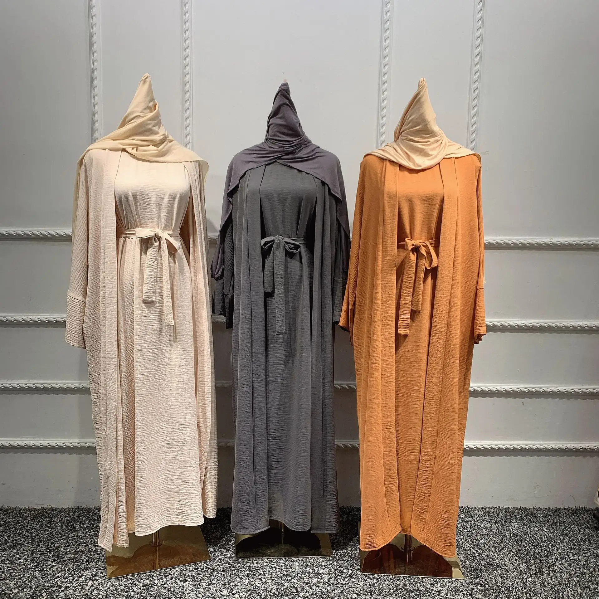 Neueste Design Türkei Dubai Solid Color Zweiteiler Set Abaya Frauen Big Size Kaftan Casual Muslime Kleid Langarm Open Abaya