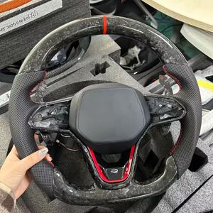 Volant de voiture en fibre de carbone et forgé avec garniture noire piano personnalisée pour VW Golf 7 GTI Golf 6 - Product Image 5