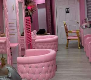 Ladies Hair <strong>Salon</strong> Furniture Package <strong>pink</strong> <strong>Salon</strong> Chair and Mirror Set - Product Image 1