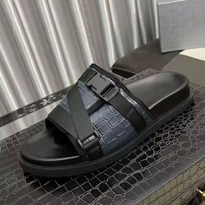 Sandalias Planas de Alta Calidad para Hombre, Talla Grande, Antideslizantes, Cómodas, de Cuero PU, Pantuflas de Diseño Casual de Moda 2026 - Product Image 1