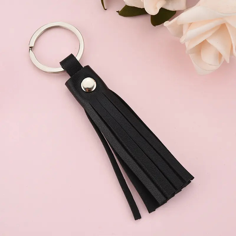 Hot Sale PU Leather Tassel with simple rivet Keychain For Women Leather Keyring Bag Charm For Keys porter