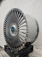 Jantes forgées de luxe multi-rayons Viaol avec enjoliveur central flottant chromé, compatibles Rolls-Royce Cullinan/Phantom/Ghost/Wraith/Spectre