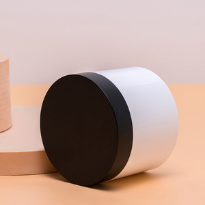 علب كريم فاخرة من البلاستيك PET سميكة بسعة 250 مل و260 مل ووزن 123 جرام وقطر 83 مم، متوفرة باللون الأبيض والشفاف لمستحضرات التجميل والعناية بالبشرة والجسم من KAIGE - Product Image 5