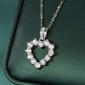 Collier pendentif en forme de cœur coréen en zircon micro-pavé, pour femme, en cuivre pur, plaqué or 14 carats, bijoux faits à la main - Product Image 4