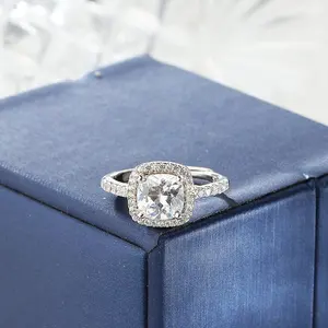 매력적인 패션 S925 스털링 실버 독특하고 우아한 광장 다이아몬드 결혼 반지 여성 보석 세트