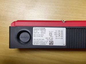 สวิตช์นิรภัย EUCHNER TP4-537A024M ของแท้ใหม่เอี่ยม 084339 ตัวล็อคประตูนิรภัยของแท้จากเยอรมัน มีสินค้าในสต็อก - Product Image 2