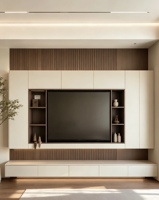 Meuble mural TV intégré moderne, console TV personnalisée avec décor en lattes de bois et étagères de rangement