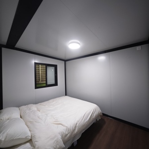 บ้านคอนเทนเนอร์แบบขยายได้ รุ่นโมดูลักซ์ ทนทาน ทันสมัย (20ฟุต/40ฟุต) โครงเหล็กชุบสังกะสี แผ่นฉนวน EPS รับประกัน 4 ปี - Product Image 1