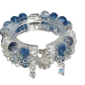 Little Red Riding Book Explosions Iceland Polar Night Floral Glaze es una cadena de pequeños colgantes de copos de nieve BRAC blanco de alta calidad - Product Image 4