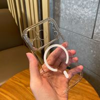 Coque magnétique en PC transparente anti-jaunissement pour iPhone 17 Pro Max, avec découpe précise et protection intégrale, modèle à succès