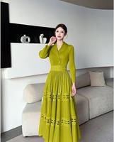 Nouvelle arrivée, robe élégante pour femmes, manches longues, couleur unie, robe à découpes, col en V, robe plissée Miyaki