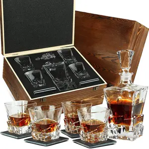 Op Maat Gemaakte Ouderwetse Retro Klassieke Crystal Whisky Decanter Set Houten Kist Whiskyglas Set Whiskyglas Geschenkdoos