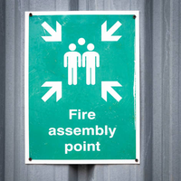 Panneau de signalisation de sécurité réfléchissant « Point d'assemblage en cas d'incendie » - Panneau en aluminium haute visibilité pour évacuation d'urgence