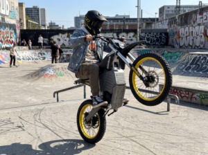 Motocicleta Híbrida Mimbob de 3000W/5000W 72V EM22-6 Adventure con Batería, Suspensión Completa, 80km/h, para Montaña y Carretera, 150kg - Product Image 3
