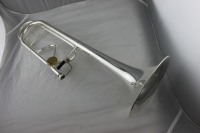 Trombone ténor à pistons haut de gamme Eastern Music, tonalité Bb/F, corps en laiton jaune, embouchure en bronze phosphoreux