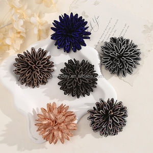 Bling brillante coser en vestido de noche elegante Diamante flor apliques 3D hecho a mano Rhinestone parche vestido de novia - Product Image 1