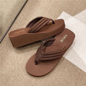 Chanclas de Tacón Alto y Plataforma, Sandalias Versátiles de Verano, Chanclas Antideslizantes con Amortiguación en el Tobillo - Product Image 4
