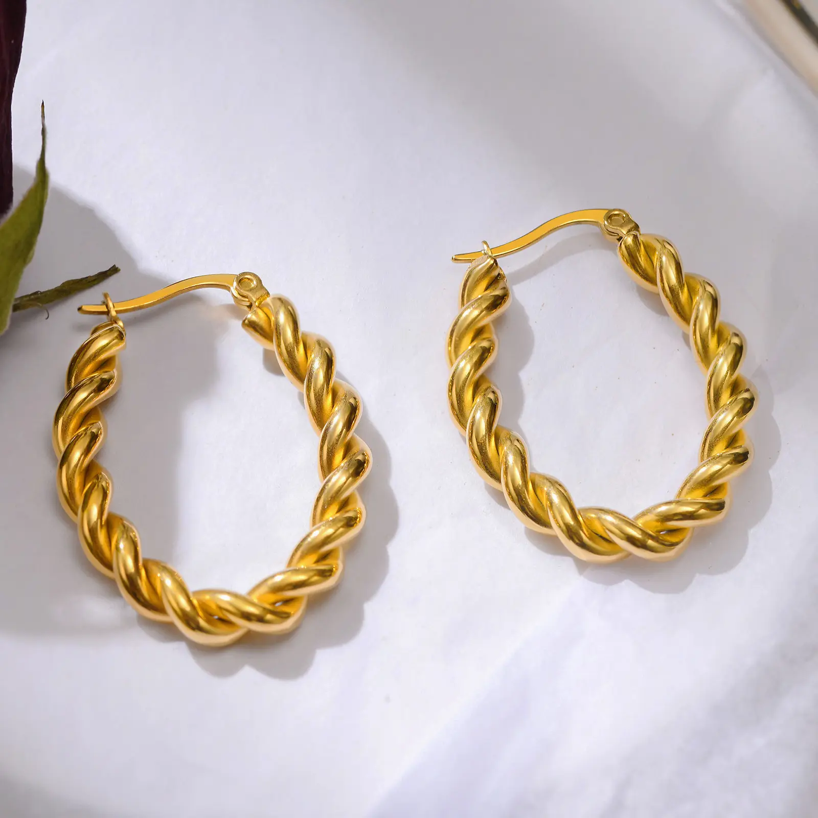 2022 Women's 18K Gold Filled Twisted Drop Earrings Tarnish Free 316L Stainless Steel Twist Hoop Earrings Vintage Jewelry