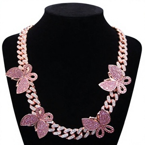 Collier Papillon en Moissanite Plaqué Or Rose avec Chaîne à Maillons S925, Bijou de Luxe pour Femme pour Soirée - Product Image 1