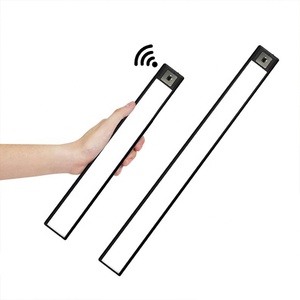Lumière de placard LED Rechargeable par Usb sous le meuble lumière sans fil à coller n'importe où capteur de mouvement veilleuse // - Product Image 2