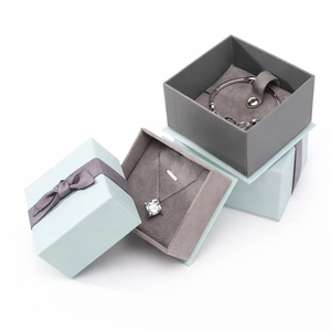 Boîte de luxe pour ensemble de bijoux, boîte cadeau de luxe personnalisée avec couvercle rigide, insert en velours, logo personnalisé, lamination douce au toucher, OEM - Product Image 4