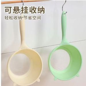 Passoire à mailles fines en plastique avec poignée pour laver les légumes et les fruits, utilisation en cuisine - Product Image 4