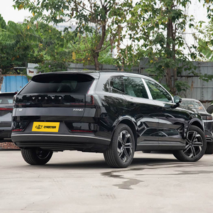 <span class=keywords><strong>Volvo</strong></span> XC70 2026 Traction avant <span class=keywords><strong>Hybride</strong></span> rechargeable longue autonomie Véhicule à énergie nouvelle <span class=keywords><strong>SUV</strong></span> 5 places de haute qualité <span class=keywords><strong>Volvo</strong></span> Voitures économiques - Product Image 6