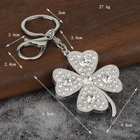 Porte-clés mousqueton 3D en alliage Diamante Clover, populaire, mignon, tendance, léger, cadeau commémoratif