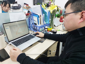 Nancy Là Một Chuyên Nghiệp Ép Phun/Tiêm Khuôn Quản Lý Dự Án Và Đội Ngũ Của Mình Của Nhựa Tiêm Khuôn Kỹ Sư - Product Image 5