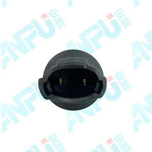 T10 อะแดปเตอร์ซ็อกเก็ตหลอดไฟรถยนต์สำหรับเบสท์เทิร์น B30 ไฟท้ายรถ 12V WZL-355 อะไหล่ทดแทน - Product Image 3