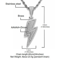 Collier en laiton avec pendentif éclair bicolore entièrement pavé de zircons micro-pavés, tendance pour hommes, style hip-hop et rappeur