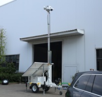 Remolque Móvil Industrial con Cámara de CCTV Solar, Paneles de Silicio Monocristalino y Controlador MPPT