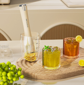 Exprimidor Manual de Cítricos con Mango de Silicona y Cuchilla Metálica para Cocina - Product Image 2