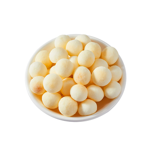 Vente chaude OEM Snack Perfect Halal Cheese Boule de biscuits aromatisés pour les enfants de plus de <span class=keywords><strong>6</strong></span> <span class=keywords><strong>mois</strong></span> sans additifs emballés dans des cartons - Product Image 1