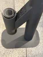 Poêle fusée de cheminée à granulés de conception moderne en acier au carbone à installation indépendante pour une utilisation en extérieur